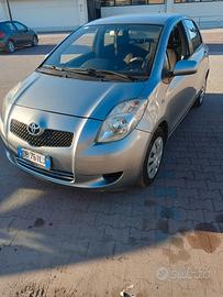 Toyota Yaris 1000 68cv benzina 
