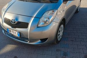 Toyota Yaris 1000 68cv benzina 