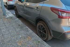 Nissan Qashqai 1500 turbo diesel cambio automatico