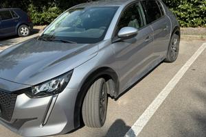 Peugeot 208 elettrica