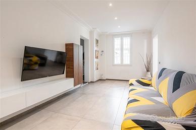 Villa bifamiliare con 5000 mq di giardino Fidenza