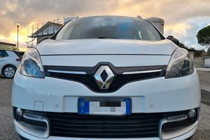 Renault Scenic 7 posti  con gancio