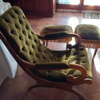 Poltrona Capitonnè con 2 pouff