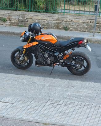 Benelli tnt 899 s