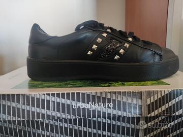 un paio di scarpe