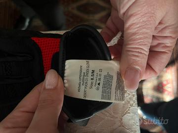 Guanti e sottocaschi per moto dainese