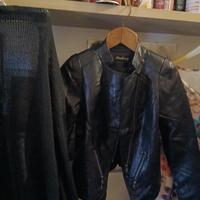 Giubbotto Chiodo in pelle ,nero .da donna.