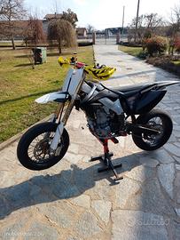 Honda CRF 450 supermotard 