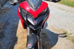 Multistrada V2S   con 7600 km