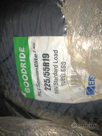 Gomme 225/ 55 /19 