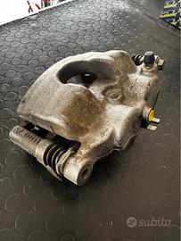 Pinza freno sinistra Nissan Navara D40