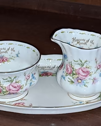 ROYAL ALBERT -  lattiera e zuccheriera