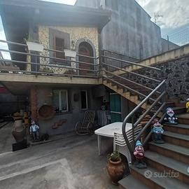 Rif.FF93- casa ind. nicolosi