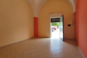 Ufficio piano terra con scoperto