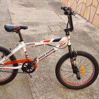bicicletta BMX