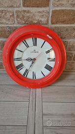 Orologio da parete rotondo moderno rosso di Lorenz