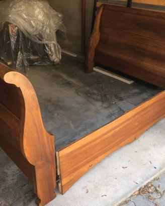 Letto a barca dell' 800