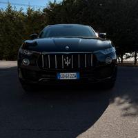 MASERATI LEVANTE GRANLUSSO TAGLIANDI UFFICIALI