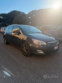 Opel Astra ST 2.0 DTI 165cv Cosmo