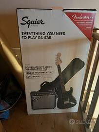 Chitarra elettrica con amolificatore