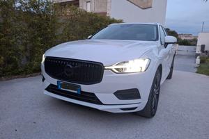 Volvo XC60 2.0 D4 190 CV