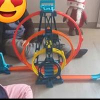 Pista Hotwheels Track Builder triplo loop