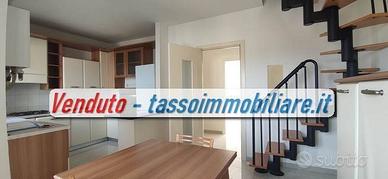 Appartamento di 139 m² con 4 locali e box auto a O