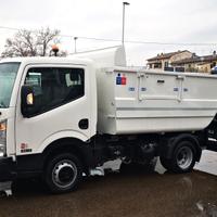 Autocarro per raccolta rifiuti patente B