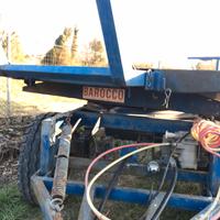 Rimorchio agricolo ribaltabile