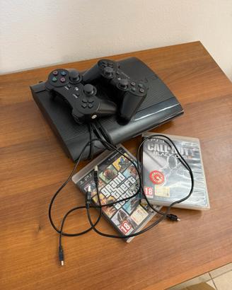 Ps3 con 2 controller e due giochi
