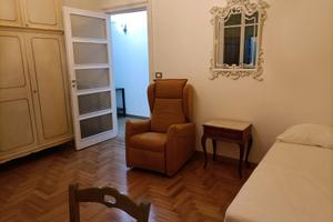 Vomero Affitta una camera singola molto spaziosa