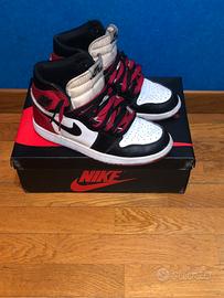 Jordan 1 High nere e rosse