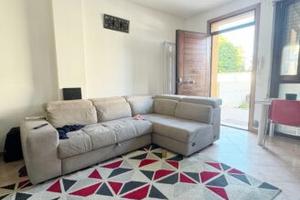 Appartamento con ingresso indipendente, N/338