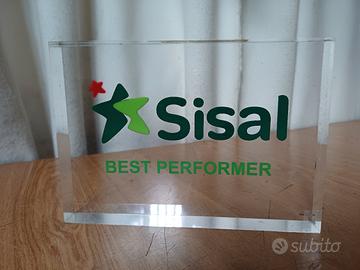 premio in plexiglass con il logo Sisal 20 x 14 cm 