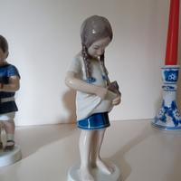 ROYAL COPENHAGEN BIMBA CON GATTINO