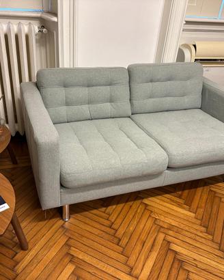 Divano 2 posti moderno tessuto grigio chiaro