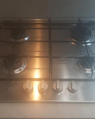 Piano Cottura a Gas Indesit 4 Fuochi Inox (60 cm)