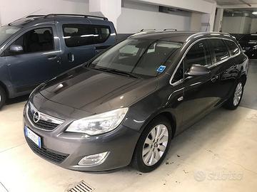 Opel Astra 1.7 CDTI 110CV Sports Tourer Cosmo