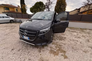 Mercedes classe V 220 d long avantgarde , 6 posti