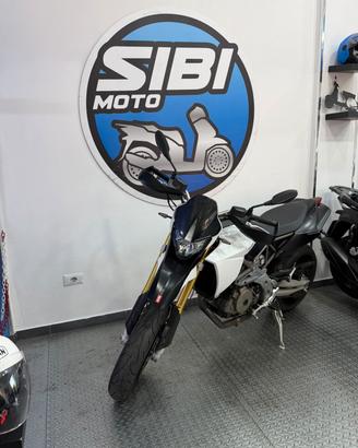 Aprilia Dorsoduro 750