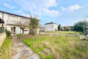 Appartamento di 180 m² con più di 5 locali e box a