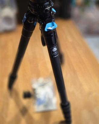 Treppiede Sirui AM-225 carbonio + testa a sfera 