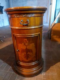 Comodino rotondo