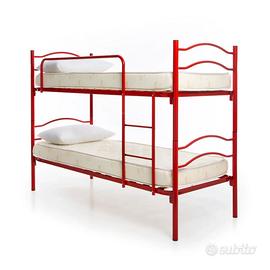 Letto a castello con materasso