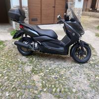 Yamaha X-Max 250 - 2016