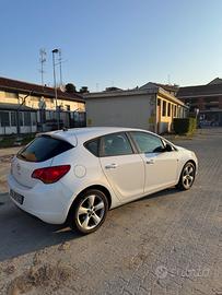 Opel astra 2010 1.6 Benzina 220.000Km