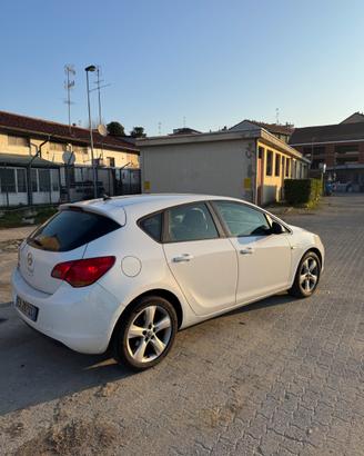 Opel astra 2010 1.6 Benzina 220.000Km