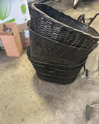 Materiale per riparazioni biciclette