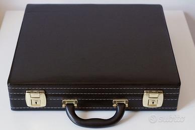 Valigia nera per album e collezionismo