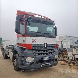 Mercedes con impianto scarrabile